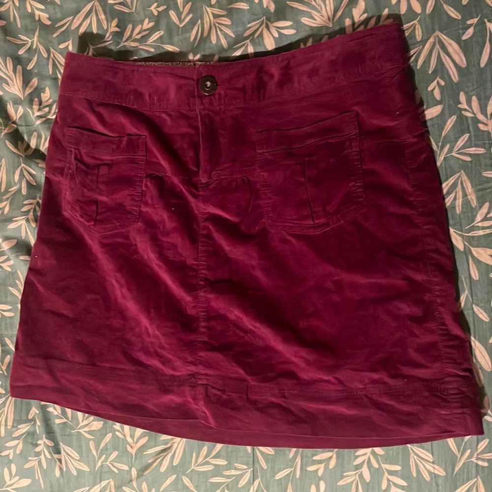 Vintage Athleta Skirt, Velvet texture, Purple, Beautiful Pocket Designs